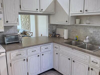 2616 Garden Drive N, Lake Worth, FL 33461