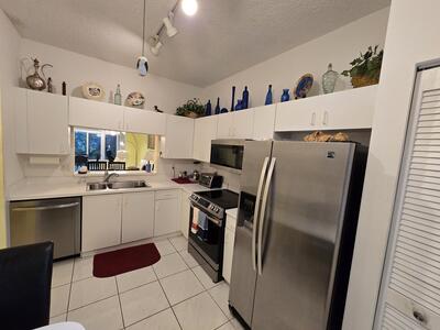 5084 Rose Hill Drive, Boynton Beach, FL 33437