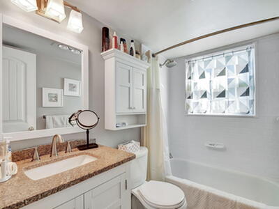 24 Chatham A, West Palm Beach, FL 33417