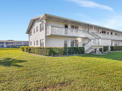 24 Chatham A, West Palm Beach, FL 33417