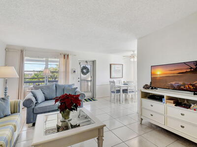 24 Chatham A, West Palm Beach, FL 33417