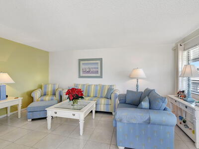 24 Chatham A, West Palm Beach, FL 33417