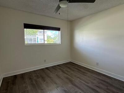 3850 NE 21st Way, Lighthouse Point, FL 33064