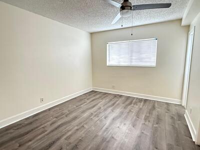 3850 NE 21st Way, Lighthouse Point, FL 33064