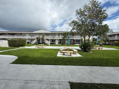 3850 NE 21st Way, Lighthouse Point, FL 33064