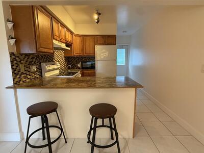 3850 NE 21st Way, Lighthouse Point, FL 33064