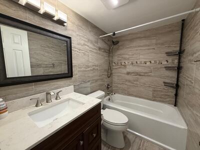 3850 NE 21st Way, Lighthouse Point, FL 33064