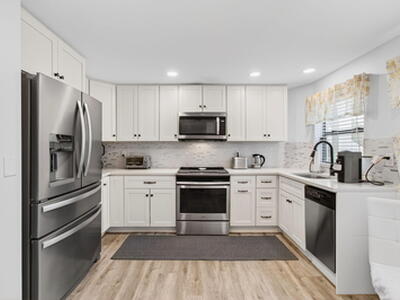 5945 Parkwalk Drive, Boynton Beach, FL 33472