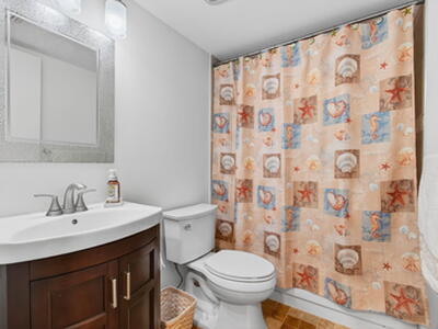 5945 Parkwalk Drive, Boynton Beach, FL 33472