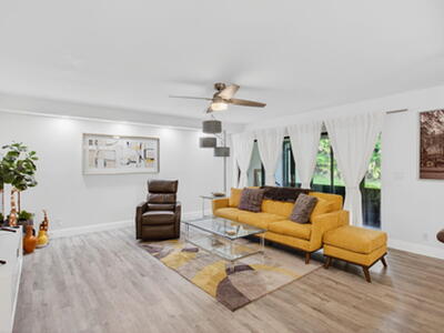 5945 Parkwalk Drive, Boynton Beach, FL 33472