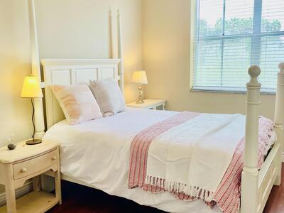 2060 Greenview Shores Boulevard, Wellington, FL 33414