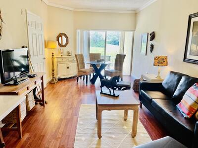 2060 Greenview Shores Boulevard, Wellington, FL 33414