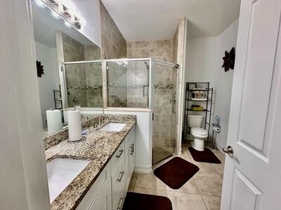 6112 NW Cullen Way, Port Saint Lucie, FL 34983