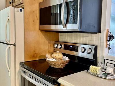 610 Trace Circle, Deerfield Beach, FL 33441