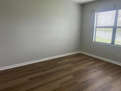 6270 NW Regent Street, Port Saint Lucie, FL 34983