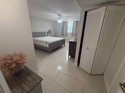 5700 NW 2nd Avenue, Boca Raton, FL 33487