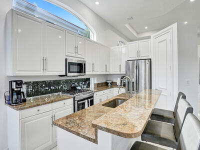 251 Isle Way, Palm Beach Gardens, FL 33418