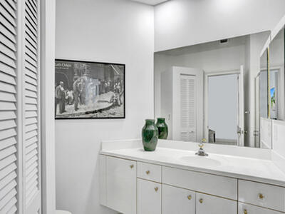 251 Isle Way, Palm Beach Gardens, FL 33418