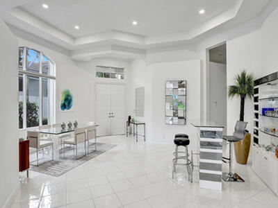 251 Isle Way, Palm Beach Gardens, FL 33418