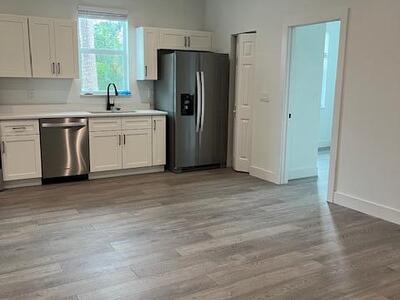 2845 SE Evergreen Street