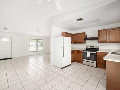 6705 Brookline Avenue, Fort Pierce, FL 34951