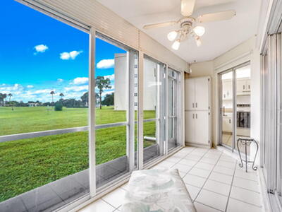 3951 Via Poinciana, Lake Worth, FL 33467