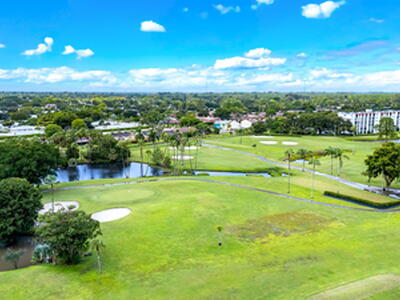 3951 Via Poinciana, Lake Worth, FL 33467