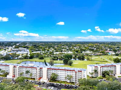 3951 Via Poinciana, Lake Worth, FL 33467