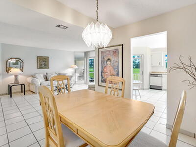 3951 Via Poinciana, Lake Worth, FL 33467