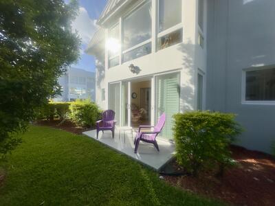 27 Colonial Club Drive, Boynton Beach, FL 33435