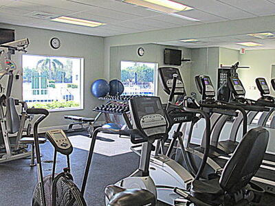 27 Colonial Club Drive, Boynton Beach, FL 33435