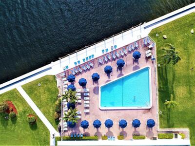 27 Colonial Club Drive, Boynton Beach, FL 33435