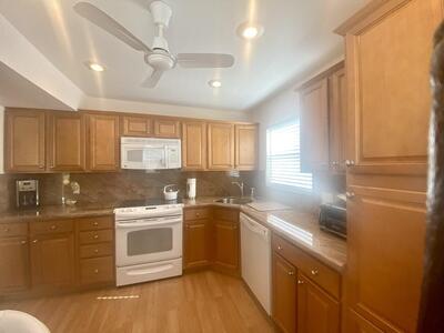 27 Colonial Club Drive, Boynton Beach, FL 33435