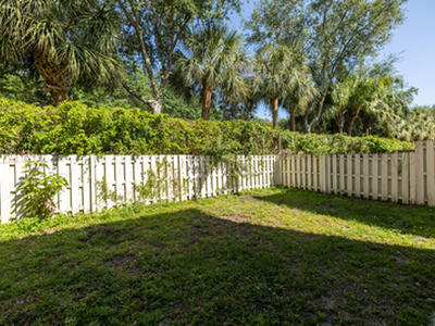 4462 Lake Tahoe Circle, West Palm Beach, FL 33409