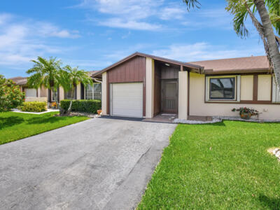 15792 Philodendron Circle, Delray Beach, FL 33484