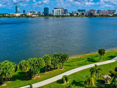 718 Executive Center Drive, West Palm Beach, FL 33401