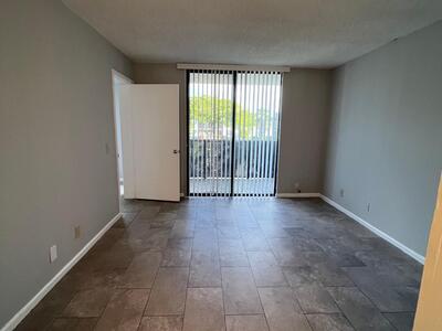 718 Executive Center Drive, West Palm Beach, FL 33401