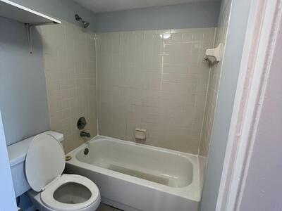 718 Executive Center Drive, West Palm Beach, FL 33401