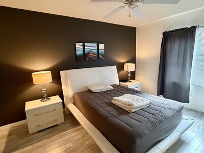 6521 Emerald Dunes Drive, West Palm Beach, FL 33411