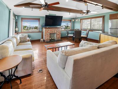 512 SW Saint Lucie Crescent, Stuart, FL 34994