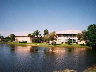 1505 SE Royal Green Circle