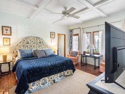 333 Murray Road, West Palm Beach, FL 33405