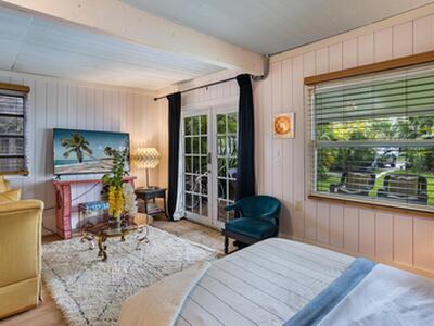 333 Murray Road, West Palm Beach, FL 33405