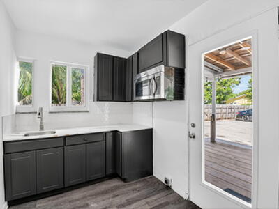 220 SW 16th Street, Dania Beach, FL 33004