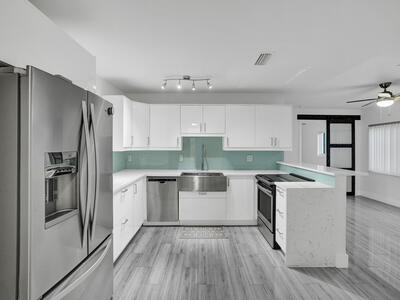 601 NE 59th Court, Oakland Park, FL 33334