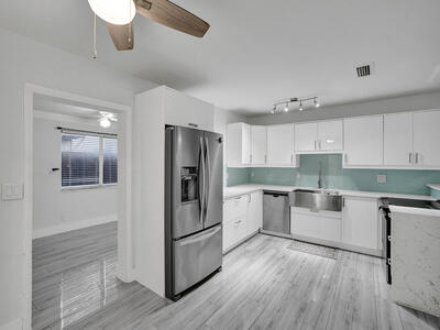 601 NE 59th Court, Oakland Park, FL 33334