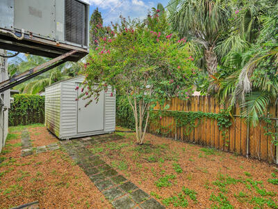 601 NE 59th Court, Oakland Park, FL 33334