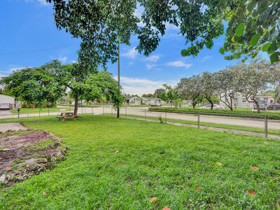 601 NE 59th Court, Oakland Park, FL 33334