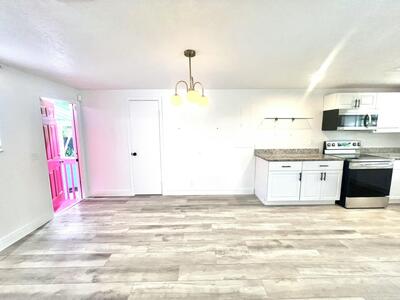 917 Market Street, West Palm Beach, FL 33401