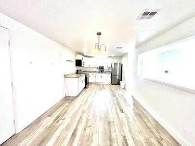 917 Market Street, West Palm Beach, FL 33401